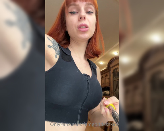 Goddess Kira aka Femgoddesskira OnlyFans - Clean my pussy and ass after gym!