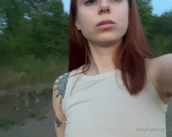 Goddess Kira aka Femgoddesskira OnlyFans - Get your tongue out and lick my armpits!