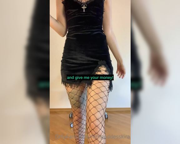 Goddess Kira aka Femgoddesskira OnlyFans Video 993