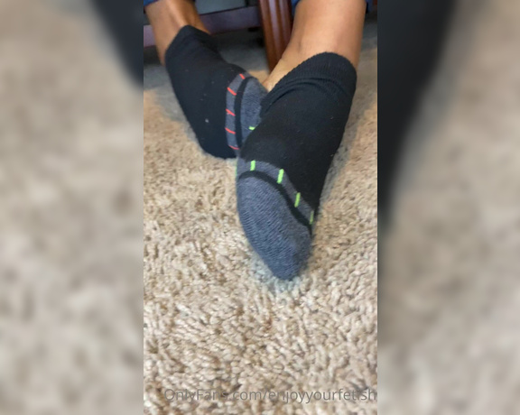 The Foot Worship Legend aka Enjoyyourfetish OnlyFans - @melantedbossfeet