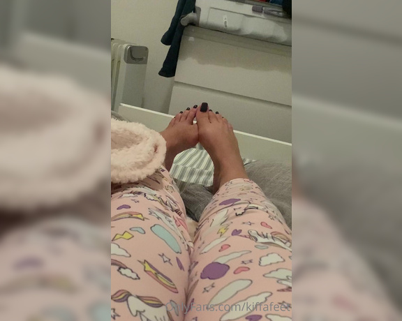 Kiffa Feet aka Kiffafeet OnlyFans - Swallen tired toes