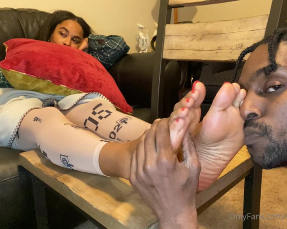 The Foot Worship Legend aka Enjoyyourfetish OnlyFans - @u17702996