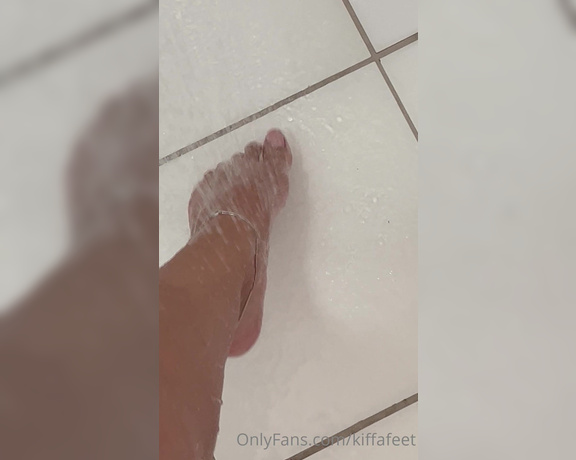 Kiffa Feet aka Kiffafeet OnlyFans - Shower time