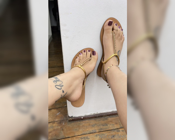 Lana Noccioli aka Lananoccioli OnlyFans - This delicious combination with beautiful feet and beautiful flats 12