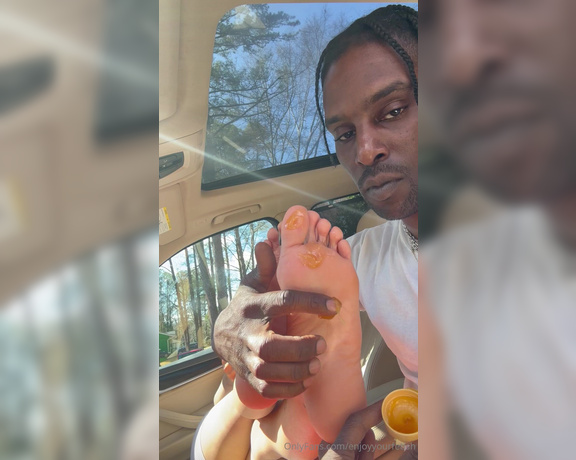 The Foot Worship Legend aka Enjoyyourfetish OnlyFans - @lustoverlyci Car Raw Honey Public Foot Worship