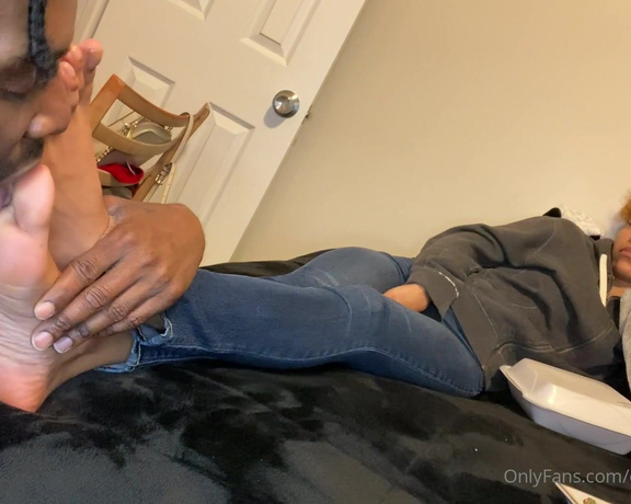 The Foot Worship Legend aka Enjoyyourfetish OnlyFans - @tenlittoes