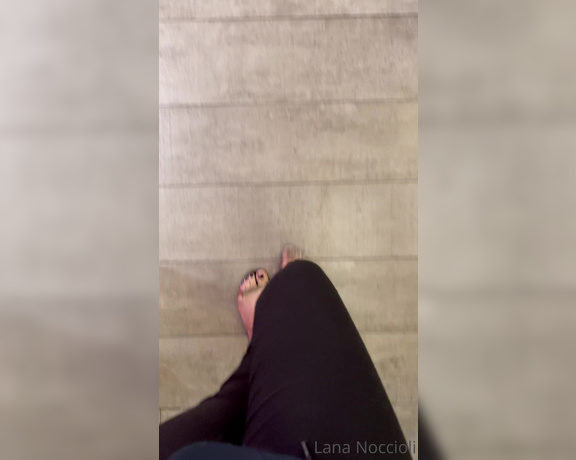 Lana Noccioli aka Lananoccioli OnlyFans - Short video walking today… If youd met me outside, would you stop me to talk