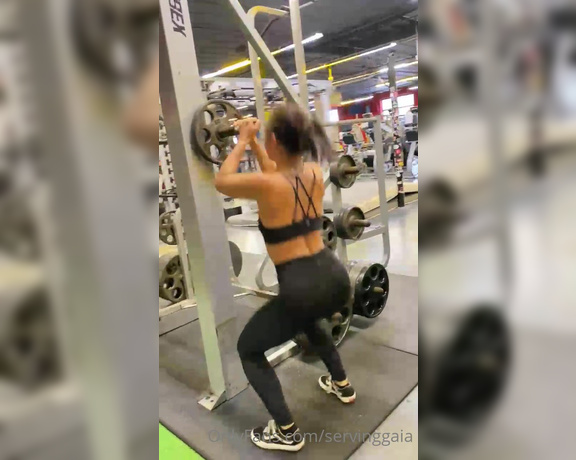 Vanity Mars VIP aka Vanitymarsvip OnlyFans - Today at the gym Watch how my ass giggles