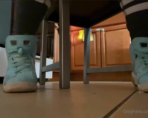 Vanity Mars VIP aka Vanitymarsvip OnlyFans - Tiffany Blue pedi smelly shoe removel