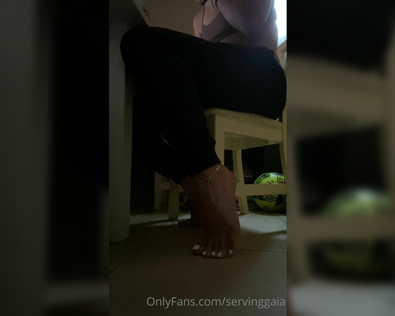 Vanity Mars VIP aka Vanitymarsvip OnlyFans - Sitting at my desk responding to emails and I felt the need to show you how perfect my feet were,