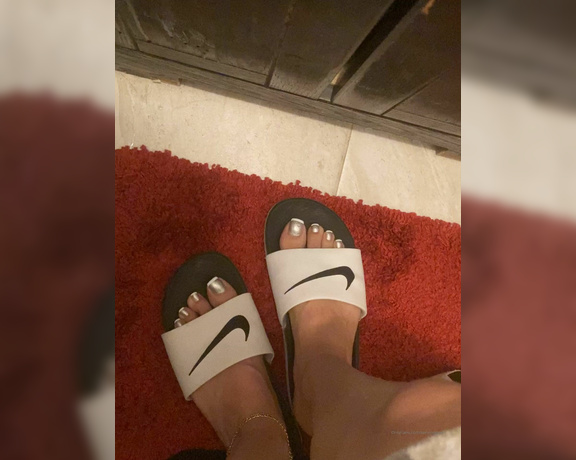 Vanity Mars VIP aka Vanitymarsvip OnlyFans - The most sexiest toes that ever existed Continue to drool baby