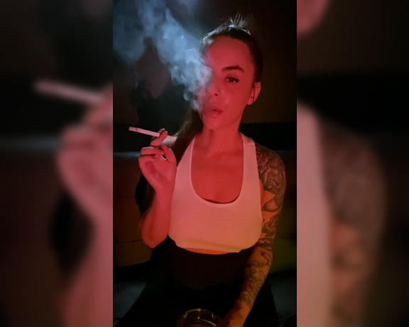 ManyVids - Dani Lynn - Smoking-Close-Up-18