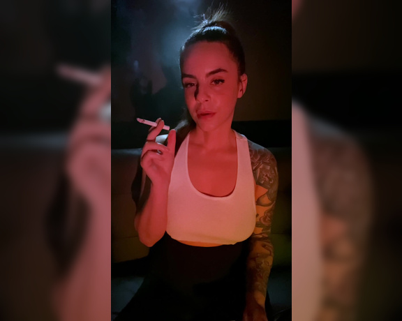 ManyVids - Dani Lynn - Smoking-Close-Up-18