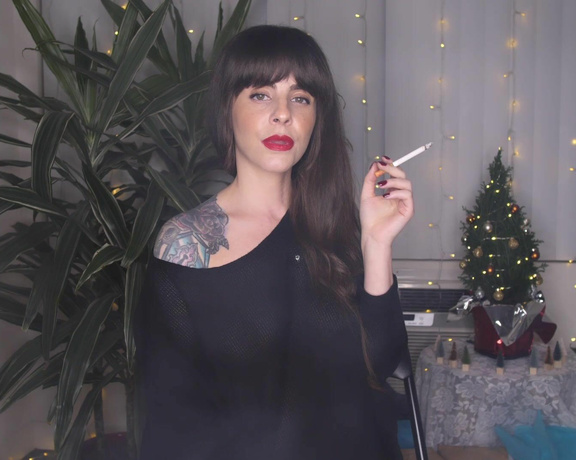 ManyVids - Dani Lynn - Smoking-in-Knit-Sweater