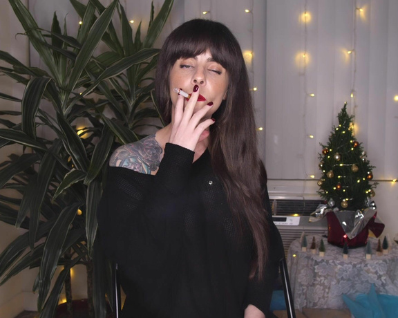 ManyVids - Dani Lynn - Smoking-in-Knit-Sweater