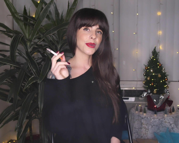 ManyVids - Dani Lynn - Smoking-in-Knit-Sweater