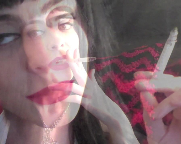 ManyVids - Dani Lynn - Smoking-in-White-Pants