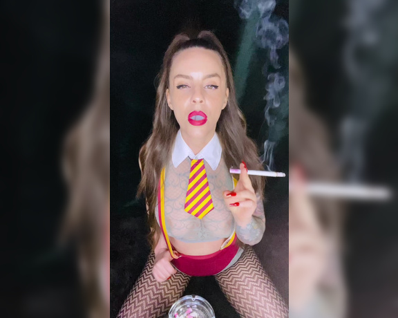 ManyVids - Dani Lynn - Smoking-Spellbinding-School-Girl