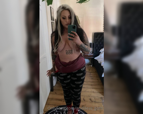 Goddess Goth aka Goddess_goth OnlyFans - Help me get undressed