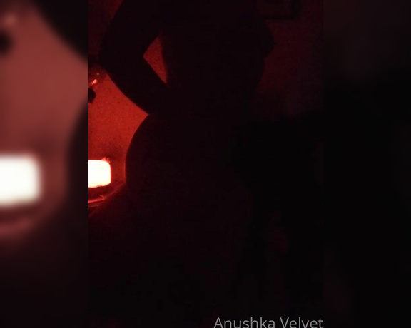 Anushka Velvet aka Anushkavelvet OnlyFans - A little red light silhouette action with my own red light Can you tell I was wearing flip