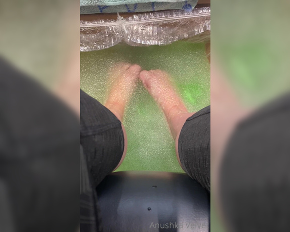 Anushka Velvet aka Anushkavelvet OnlyFans - Just my nude toes playing in this slime stuff they have at the salon that makes my skin softer