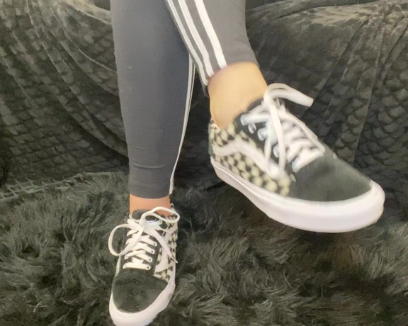 Anushka Velvet aka Anushkavelvet OnlyFans - I (and by I I mean one of you paid) bought these fluffy Vans just the other day, and they’re pretty