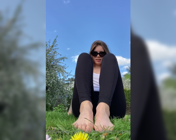 Goddess Aven aka Aventurinex OnlyFans - On a cloud nine The summer has finally come to Europe and you know it’s time to get some sun on