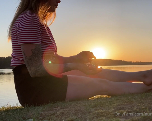 Goddess Aven aka Aventurinex OnlyFans - Sungazing barefoot with a little titty flash