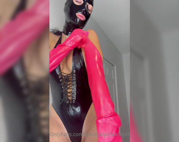 Pretty in Pink aka Prettyinpinkxoxofficial OnlyFans - This one is for my Latex lovers!!! Would love to jerk your cock off in these pink gloves