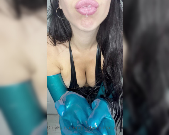 Pretty in Pink aka Prettyinpinkxoxofficial OnlyFans - Filmed the hottest milking table scene in my new blue latex gloves and black kitty mask … O 1