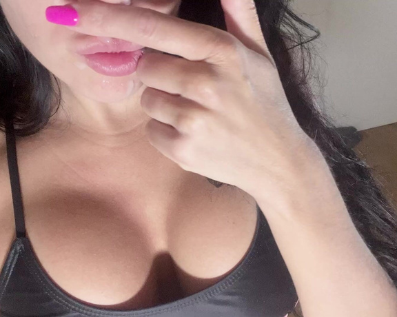 Pretty in Pink aka Prettyinpinkxoxofficial OnlyFans - Do I look cute with cum on my face 2