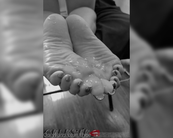 Thee Celestial foot goddess aka Thee_celeste OnlyFans - Cum drenched soles Look at all the dripping cum Who could give me more