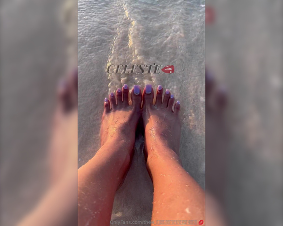 Thee Celestial foot goddess aka Thee_celeste OnlyFans - Toe wiggles, beach and sand
