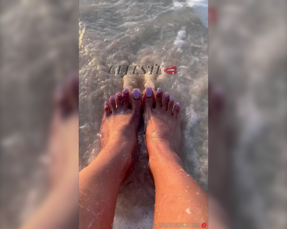 Thee Celestial foot goddess aka Thee_celeste OnlyFans - Toe wiggles, beach and sand