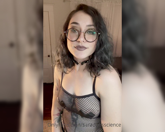 Goddess Sara aka Saradoesscience OnlyFans - A positive vibey sexy dance in case you needed the inspiration The sun will come out Nothing