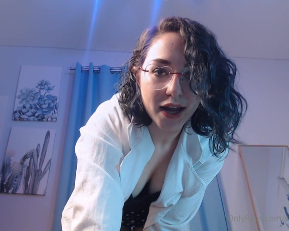 Goddess Sara aka Saradoesscience OnlyFans - Dr Mommy needs to give you a physical exam I hope you dont mind me using my strap on to milk your