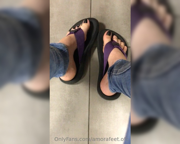 Pezinhos da Amora aka Amorafeetofc OnlyFans - A little candid video style do you like 1