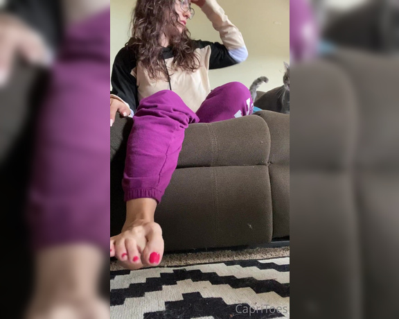 Capri aka Capritoes OnlyFans - Hanging out on my couch showing off my feet and ass happy holidays