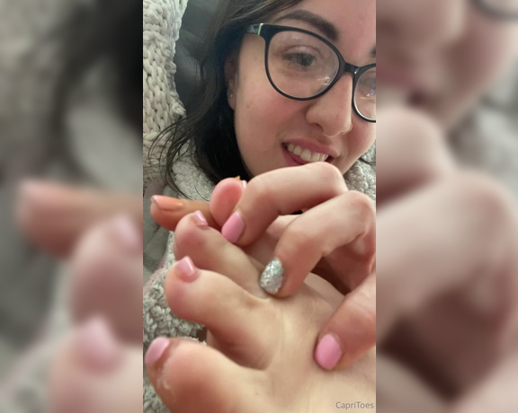 Capri aka Capritoes OnlyFans - Cutie toes need to be cleaned