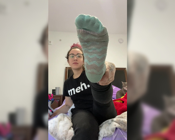 Capri aka Capritoes OnlyFans - Smelly sock removal Haven’t done one of these for awhile