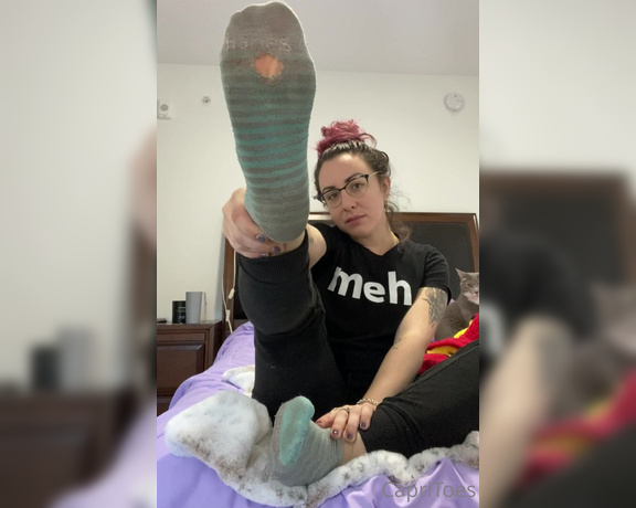 Capri aka Capritoes OnlyFans - Smelly sock removal Haven’t done one of these for awhile