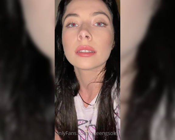 Gia Marie aka Queengsoles OnlyFans - Giantess VORE  finding tiny people in my room & turning them into my lunch