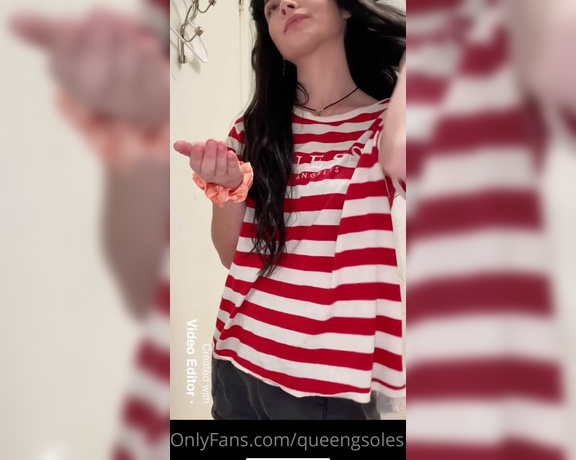 Gia Marie aka Queengsoles OnlyFans - Gummy bear vore
