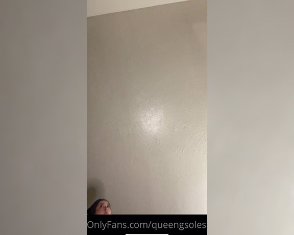 Gia Marie aka Queengsoles OnlyFans - Ew, a bug