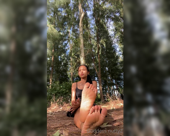 Goddess aka Goddessnutty2 OnlyFans - The sun was setting, the sunlight poured into the feet