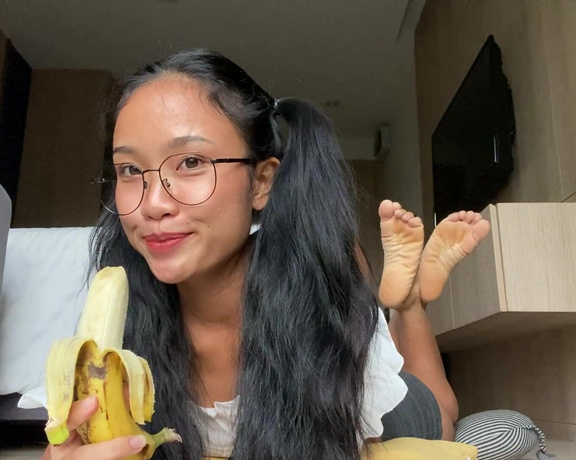 Goddess aka Goddessnutty2 OnlyFans - Bananas are useful