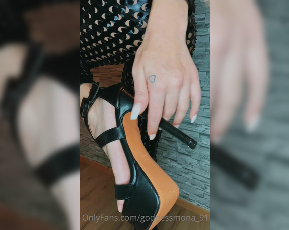 Goddess Mona aka Goddessmona_91 OnlyFans - Ja ich wei dieses Outfit gefllt dir sicherlich gut nein es gefllt dir sehr sehr gut !!! Wrdest