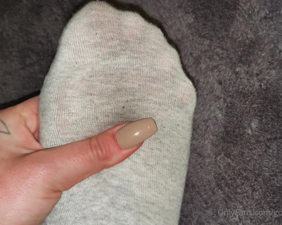 Goddess Mona aka Goddessmona_91 OnlyFans - QUEEN OF SWEATY SOCKS , was anderes fllt mir dazu nicht ein  QUEEN OF SWEATY SOCKS, I cant thi