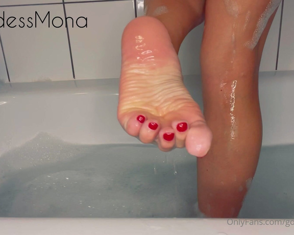 Goddess Mona aka Goddessmona_91 OnlyFans - Bath Time 1