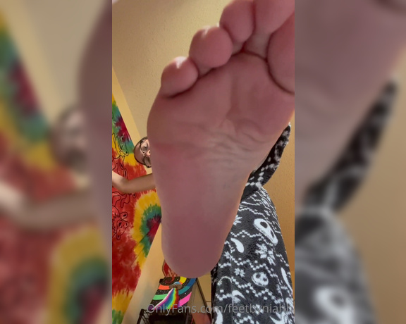 Goddess niah aka Niahnastyyfeet OnlyFans - I know y’all love when I spam yall, tip me I’ll keep posting biggest tipper gets a surprise 1